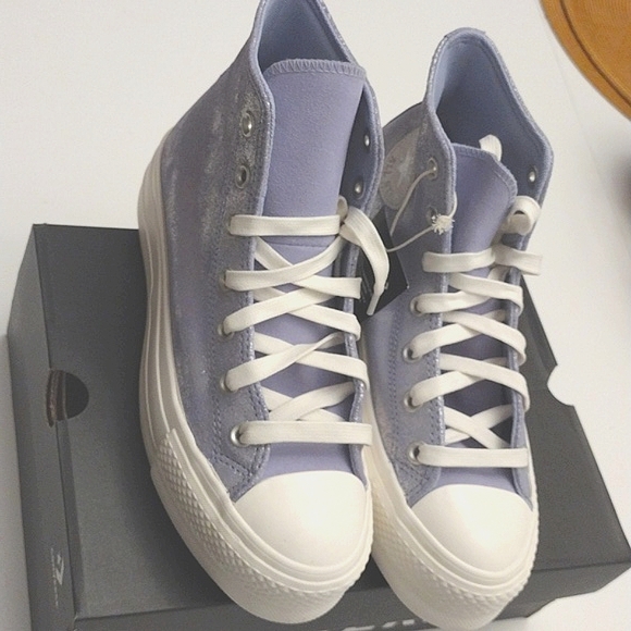 Chuck Taylor All Star Lift Platform Suede Shimmer. Lilac Pewter/Egret/Silver 8 - Picture 4 of 11